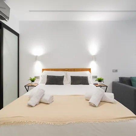 Apartment By Canteras Beach, Palmas *