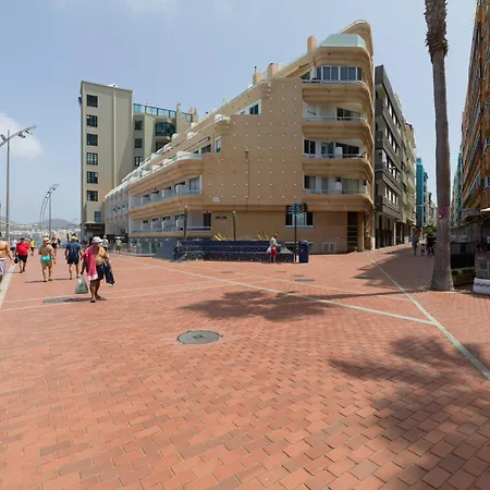 By Canteras Beach, Palmas *